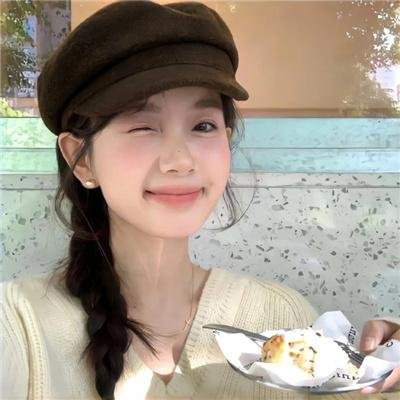 属于她们的片刻